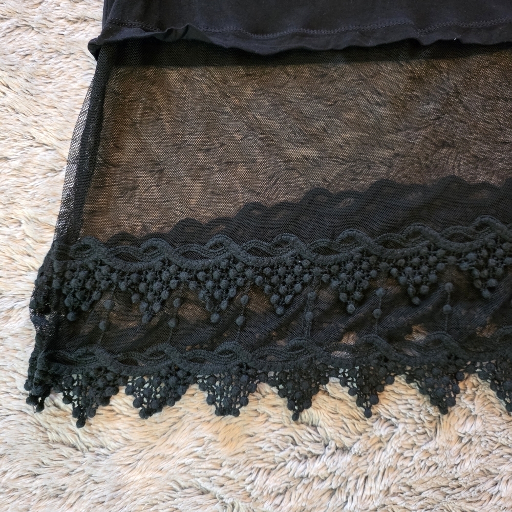 Black Lace Trim Camisole. Size Medium - Picture 3 of 8